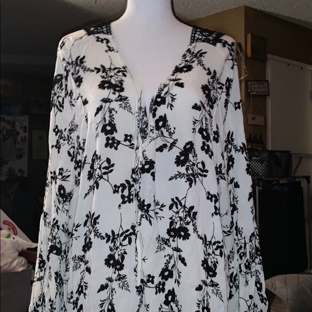 Torrid blouse long sleeve